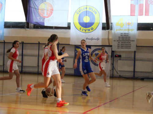 Tri pobjede košarkašica 'Rame'