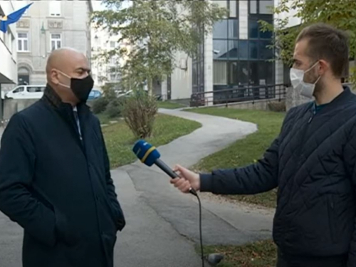 Toliko pričaju o toj bolesti, trebao bih naći deset ljudi koji leže mrtvi na ulici