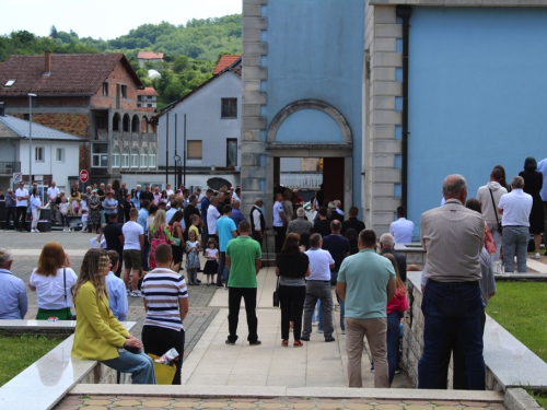 FOTO: Vanjska proslava patrona u župi Prozor