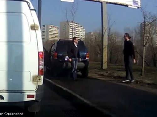 Nevjerojatan video bahatosti ruskog vozača