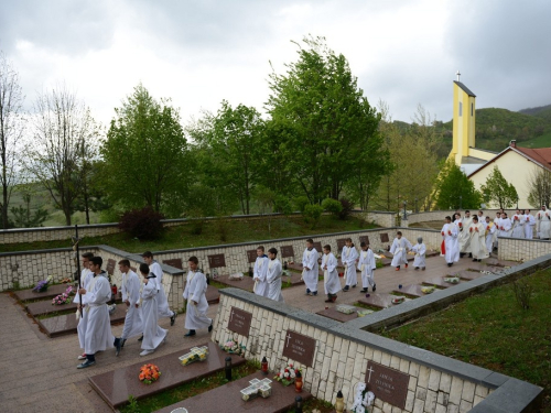 FOTO: Đakoni iz Hrvatske posjetili Uzdol