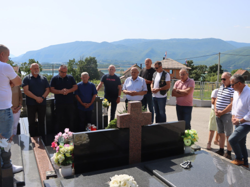 FOTO: U Rumbocima obilježena 32. obljetnica pogibije Šimuna Fofića Fofe