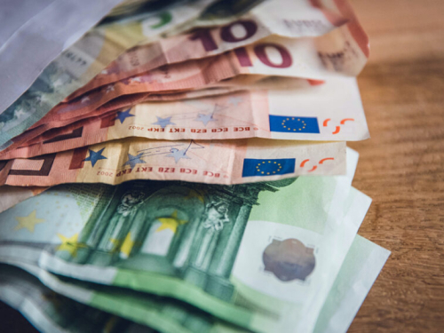 FBiH predložila zakone kojima slanje eura iz Europe u BiH postaje puno jeftinije