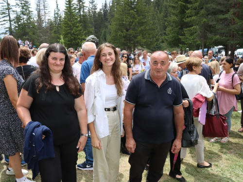 FOTO/VIDEO: Tisuće vjernika na Kedžari proslavilo Divin dan