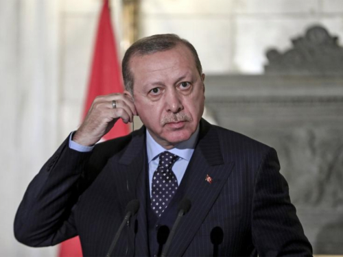 Erdogan: Turska ekonomija na meti 'gnusnog napada'