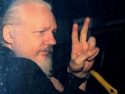 Hrvat koji je često posjećivao Assangea: Strpat će ga u zatvor Guantanamo tipa