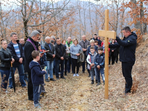 FOTO: Put križa - Prva korizmena nedjelja u župi Uzdol