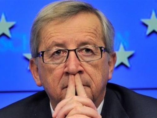 Juncker: Trump predstavlja rizik za Europu