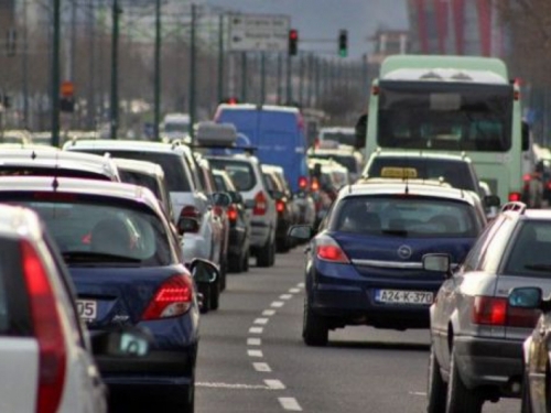 Vozači u BiH pozvani na prosvjed zbog visokih cijena goriva