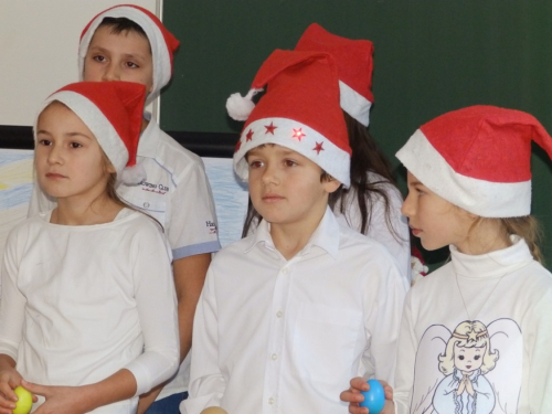 FOTO: Božićna priredba u Kovačevu Polju