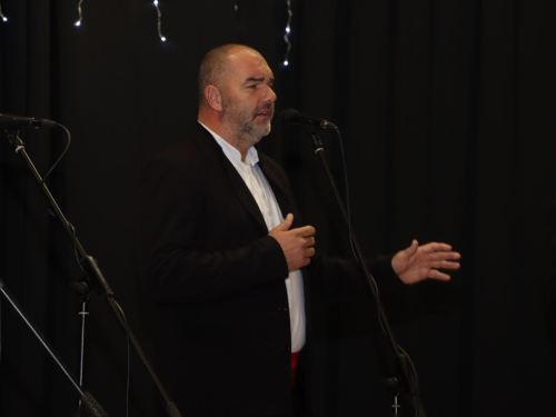 FOTO: U Prozoru održan koncert ''Svim na zemlji''