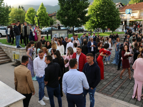 FOTO: Matura 2025. - Defile mladosti na ulicama Prozora