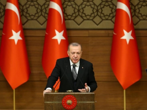 Erdogan: Prema Turskoj se kreće 200 do 250 tisuća izbjeglica