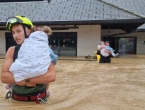 Slovenski vatrogasci iz poplavljenog vrtića spasili 22 djece