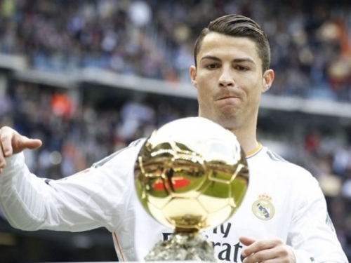 Ronaldo četvrti put osvojio Zlatnu loptu