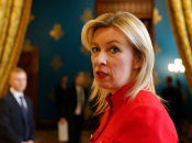 Zaharova: Strana vojska u Ukrajini je neprihvatljiva