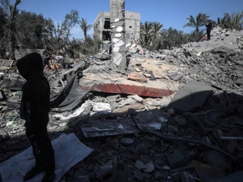 Gaza: Izraelci su pucali po ljudima koji su čekali kamione s pomoći