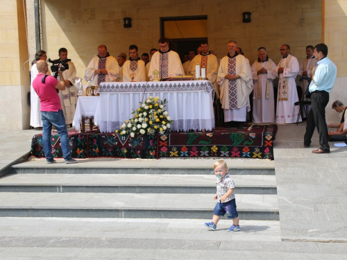 FOTO: Proslava Velike Gospe i Mlade mise fra Ivana Tučića u župi Rama-Šćit