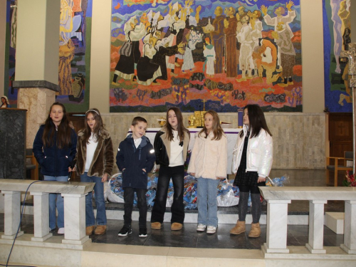 FOTO: Sv. Nikola i ove godine razveselio djecu u župi Rama-Šćit