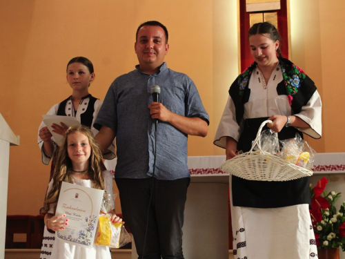 FOTO: U Prozoru održan dječji festival 'Djeca pjevaju Isusu'