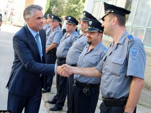 Vlada našla rješenje za prijem novih policajaca u MUP HNŽ-a