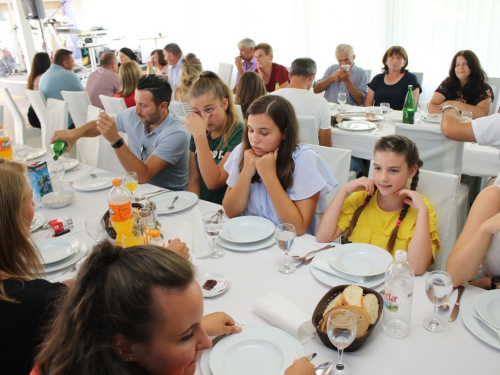 FOTO/VIDEO: Susret obitelji i potomaka Pavlović u Rami