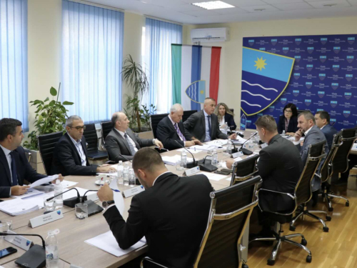 Vlada HNŽ pokrenula inicijativu za novi kolektivni ugovor
