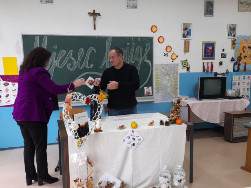 U OŠ Veselka Tenžere na Uzdolu obilježen Mjesec hrvatske knjige