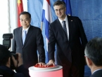 Plenković s kineskim premijerom simbolično spustio posljednji pilot za izgradnju Pelješkog mosta