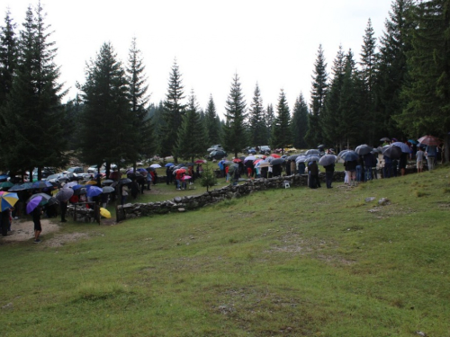 FOTO/VIDEO: Na Vranu služena sv. misa za poginule duvandžije