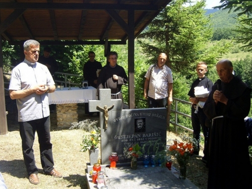19. hodočašće na grob svećenika mučenika fra Stjepana Barešića u župi Uzdol