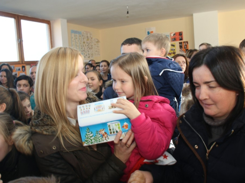 FOTO: Sv. Nikola radosno dočekan i u župi Rama Šćit