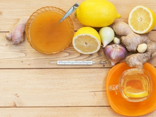 Češnjak, đumbir limun i voda - napitak koji smanjuje masnoću i poboljšava zdravlje