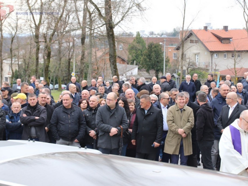 FOTO: Na Mirogoju sahranjen pukovnik Ante Pavlović