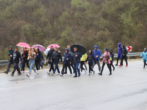FOTO: Josip Jelinić na završnici hodočašća stigao u Rumboke