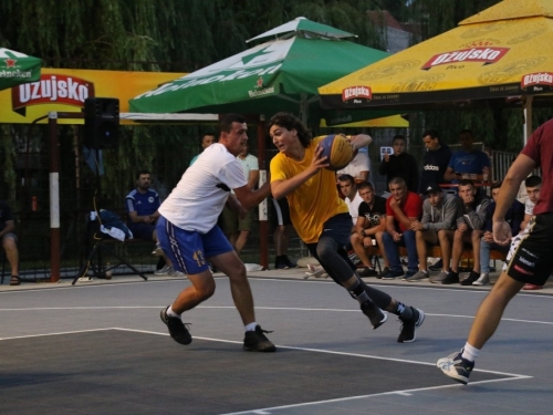 FOTO: Druga večer Streetball turnira u Prozoru
