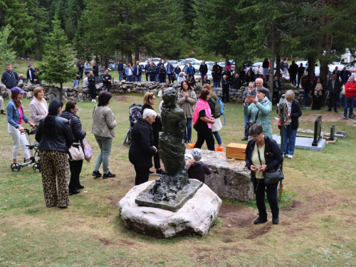FOTO: Na Vranu služena sv. misa za poginule duvandžije