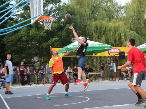 FOTO: Druga večer Streetball turnira u Prozoru