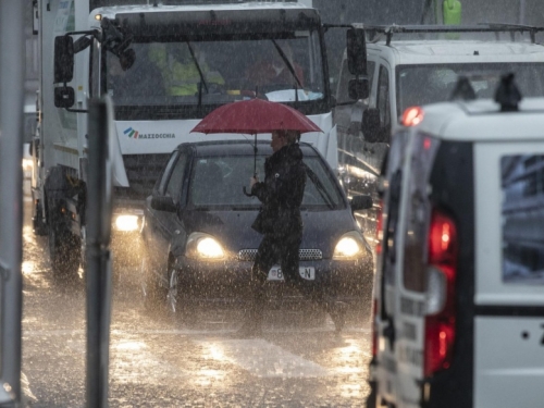 FOTO| Split ovakav kišni kaos ne pamti još od 1975. godine, vrlo rijetka pojava i na Mosoru!