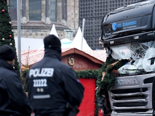 U Njemačkoj uhićen islamist iz Srbije, planirao se kamionom zaletjeti u ljude