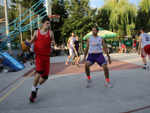 FOTO: ''General Vasilije Mitu'' iz Zagreba pobjednik 15. Streetball Rama