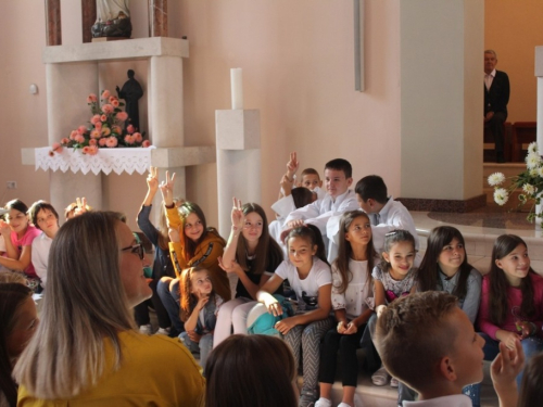 FOTO: Sv. Misa za početak nove školske godine u župi Prozor