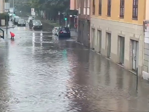 Jako nevrijeme na sjeveru Italije: Poginula žena