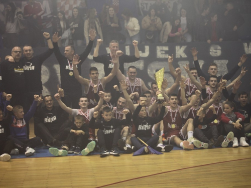 FOTO: Pogledajte atmosferu na tribinama na košarkaškom finalu između Rame i Čapljine