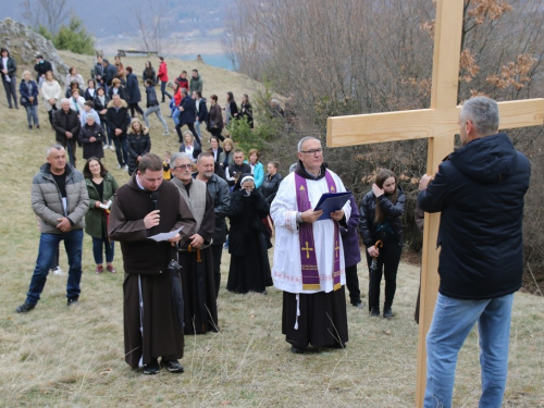 FOTO: Ramski put križa u Podboru