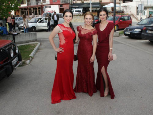 FOTO/VIDEO: Matura 2017. - Defile mladosti na ulicama Prozora