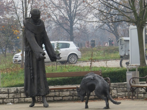 FOTO: Ramljaci na druženju kod Mladena Papka, iločkog vinara ramskih korijena