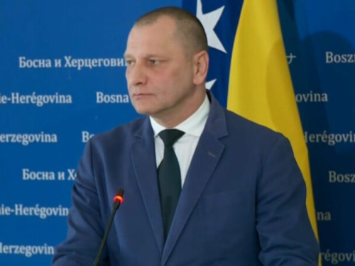 Nekadašnji Komšićev suradnik odustao od kandidature za predstavnika Hrvata