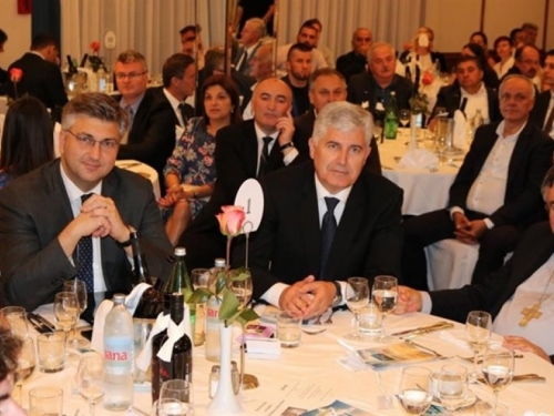 Čović, Puljić i Plenković na donatorskoj večeri u Zagrebu