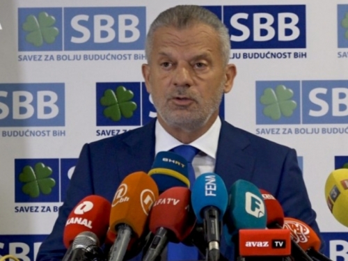 Radončić: Dogovor o Izbornom zakonu vodi relaksiranju odnosa između Bošnjaka i Hrvata